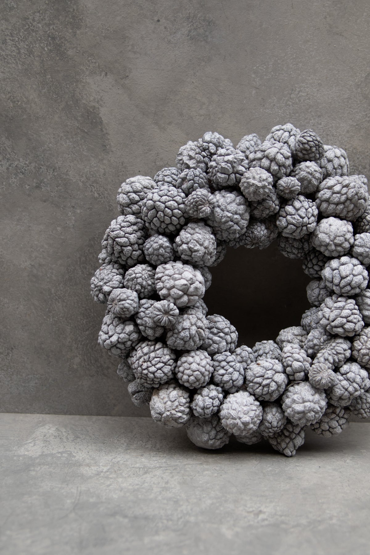 Ata-Fruchtkranz · Ø 30–45 cm · Nebelgrau · 45 cm · Ansicht 2