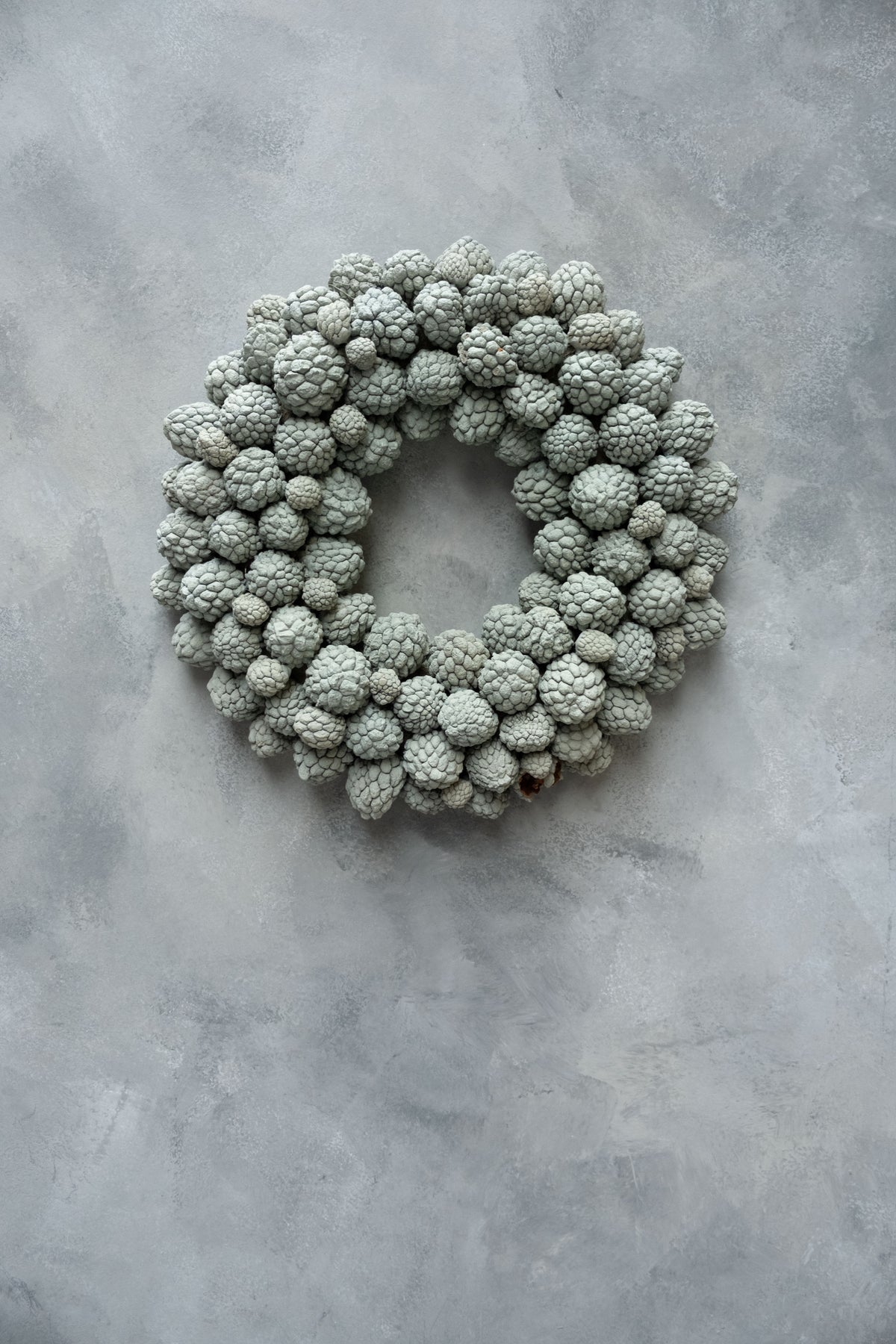 Ata-Fruchtkranz · Ø 30–45 cm · Kieselgrün · 45 cm · Ansicht 1