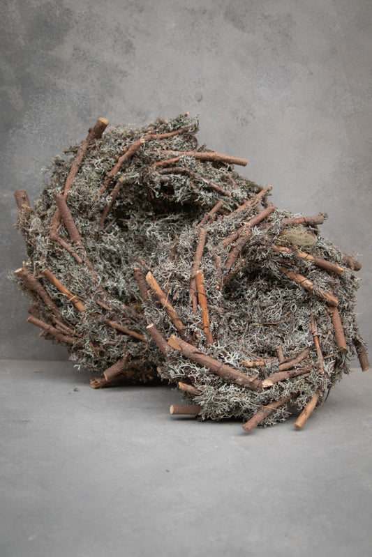 Grauer Moosnestkranz mit Stäben · Ø 40 cm · Naturgrau · 40 cm · Ansicht 1