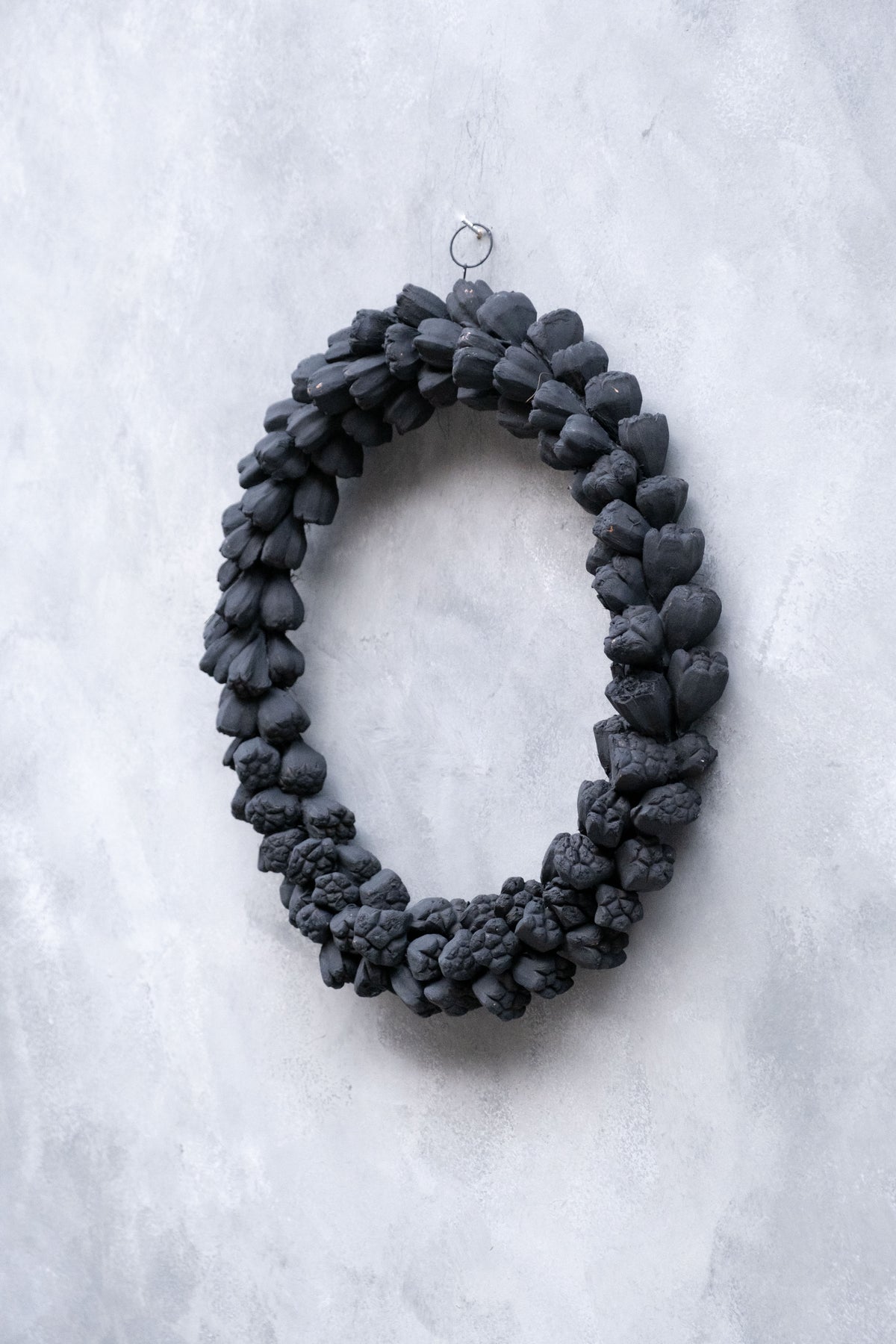 Schmaler Kiya-Fruchtkranz · Ø 30–55 cm · Schwarz · 45 cm · Ansicht 3