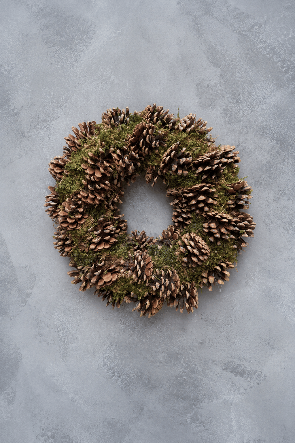 Mooskranz mit Kiefernzapfen · Ø 30–40 cm · Natur · 30 cm · Ansicht 1