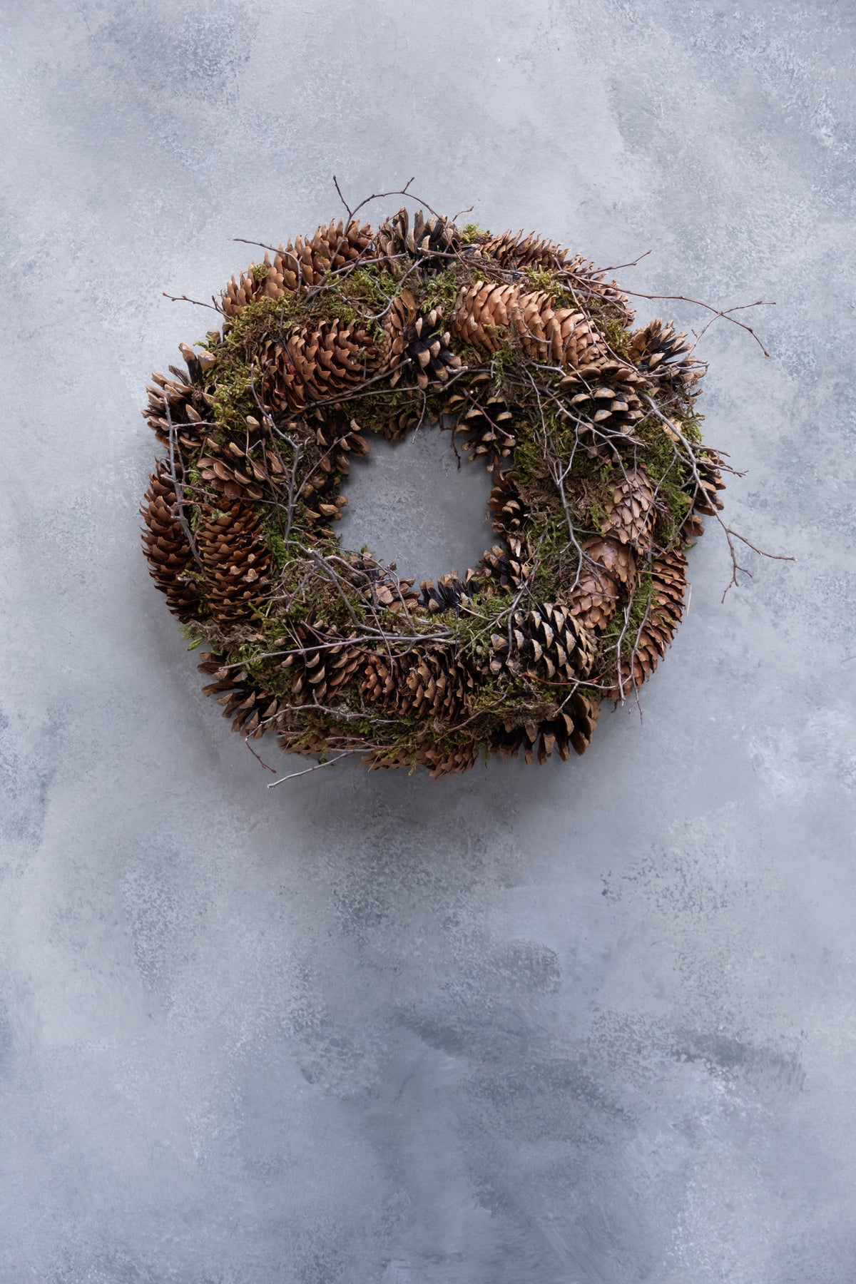 Mooskranz mit Kiefer und Zweigen · Ø 30 cm · Natur · 30 cm · Ansicht 1