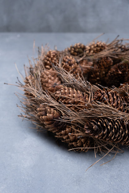 Kranz aus Fichtenzapfen und Kiefernnadeln · Ø 30 cm · Natur · 30 cm · Ansicht 4