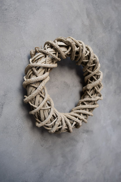Rattan wreath · Beige
