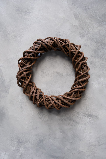 Rattan wreath · Brown