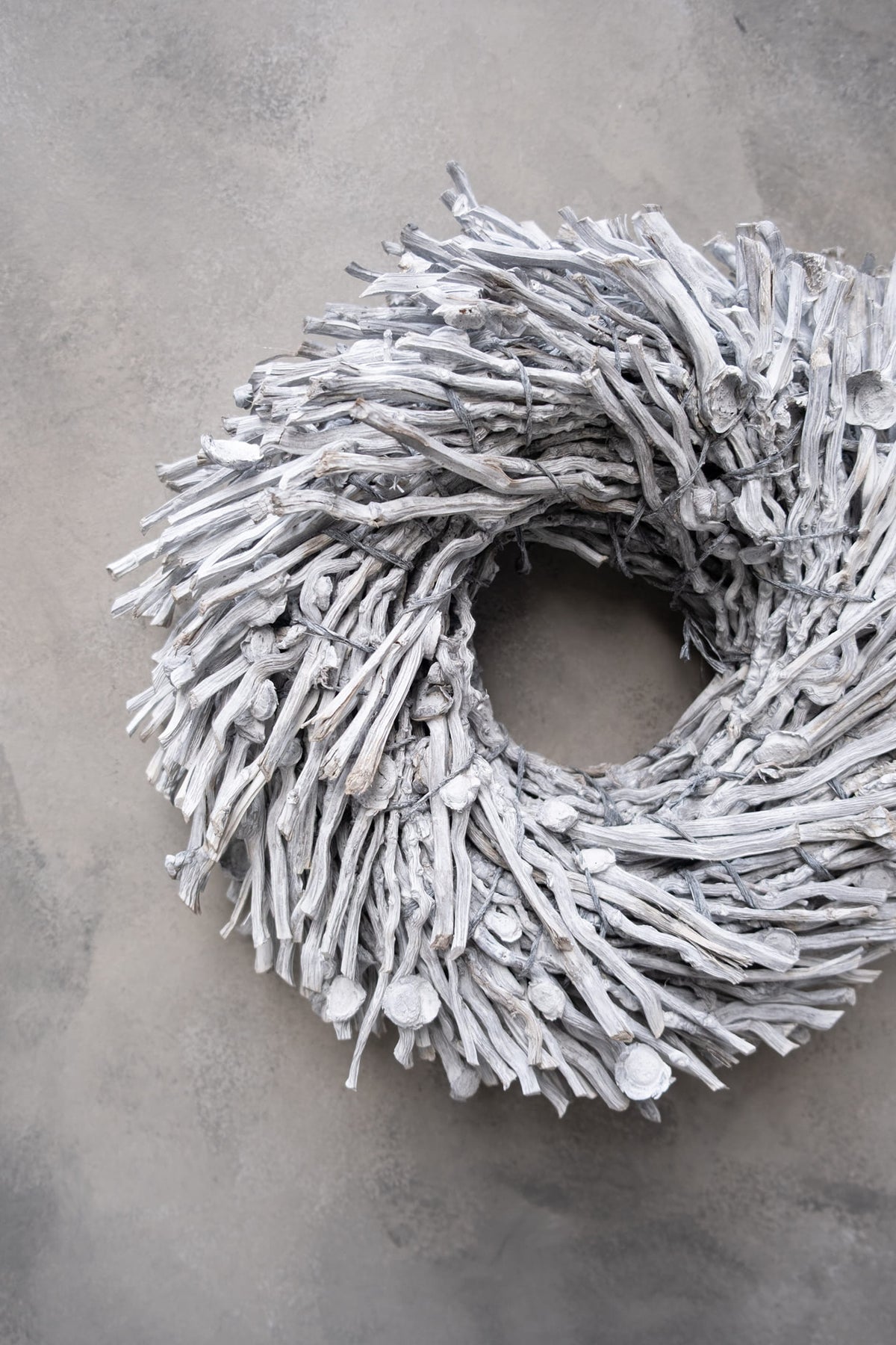 Botay wreath · White