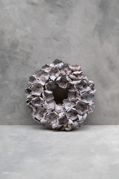 Palm cup wreath · Grey mist