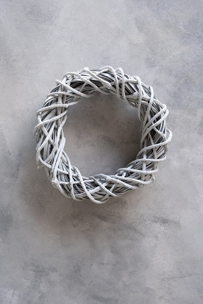 Rattan wreath · Grey