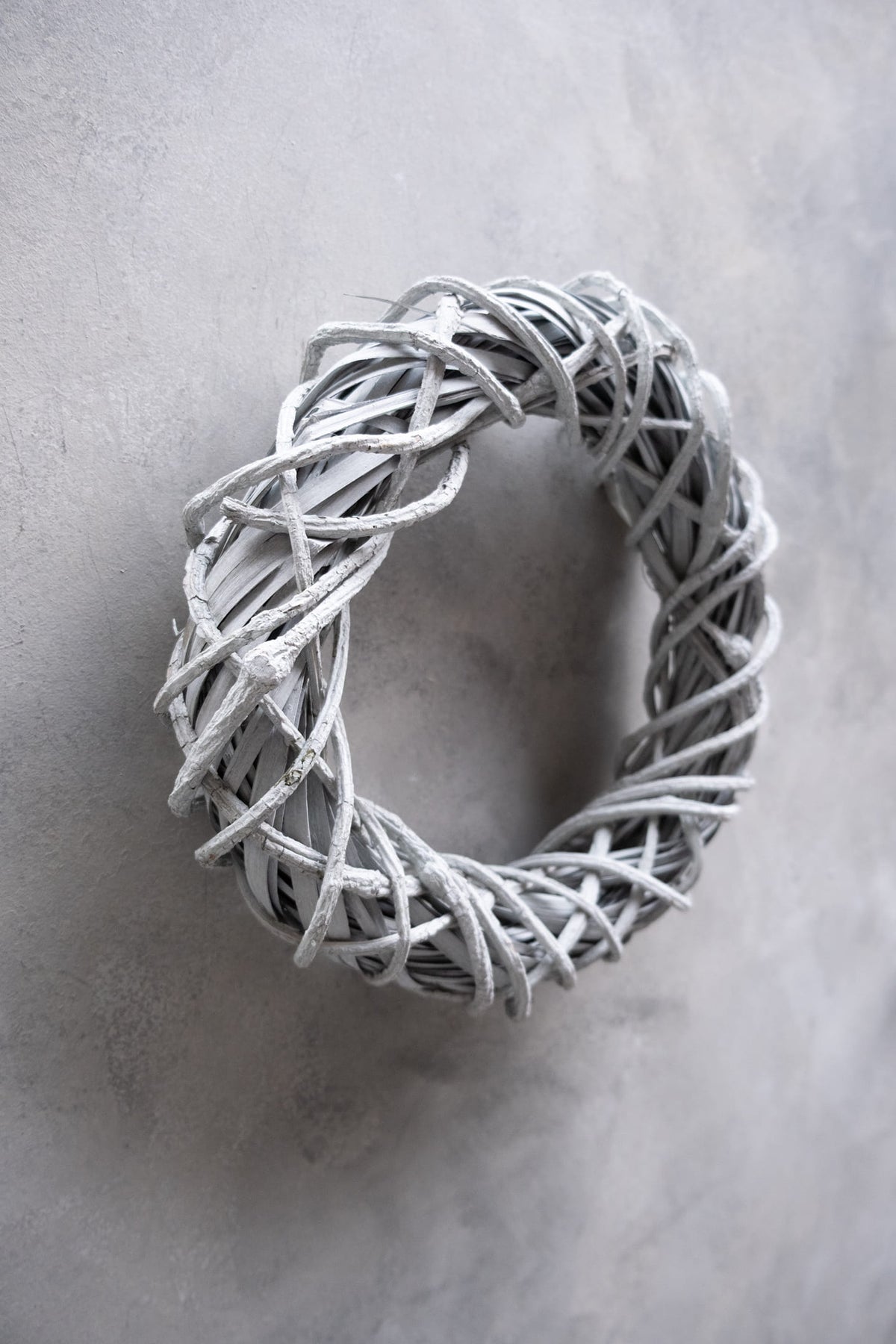 Rattan wreath · Grey