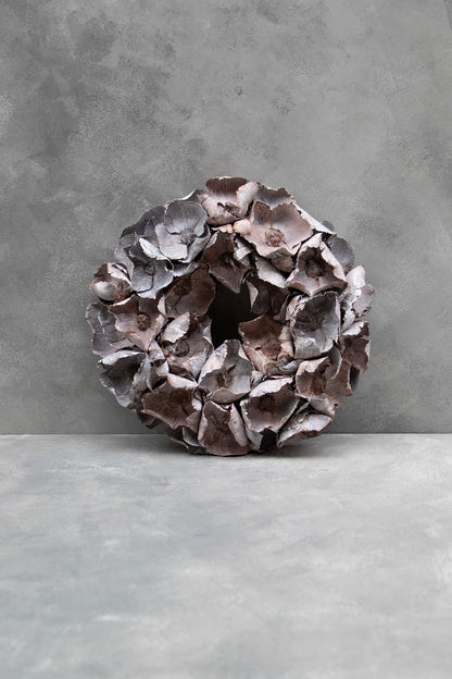 Palm cup wreath · White-wash