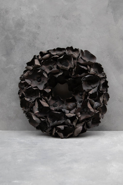 Palm cup wreath · Black