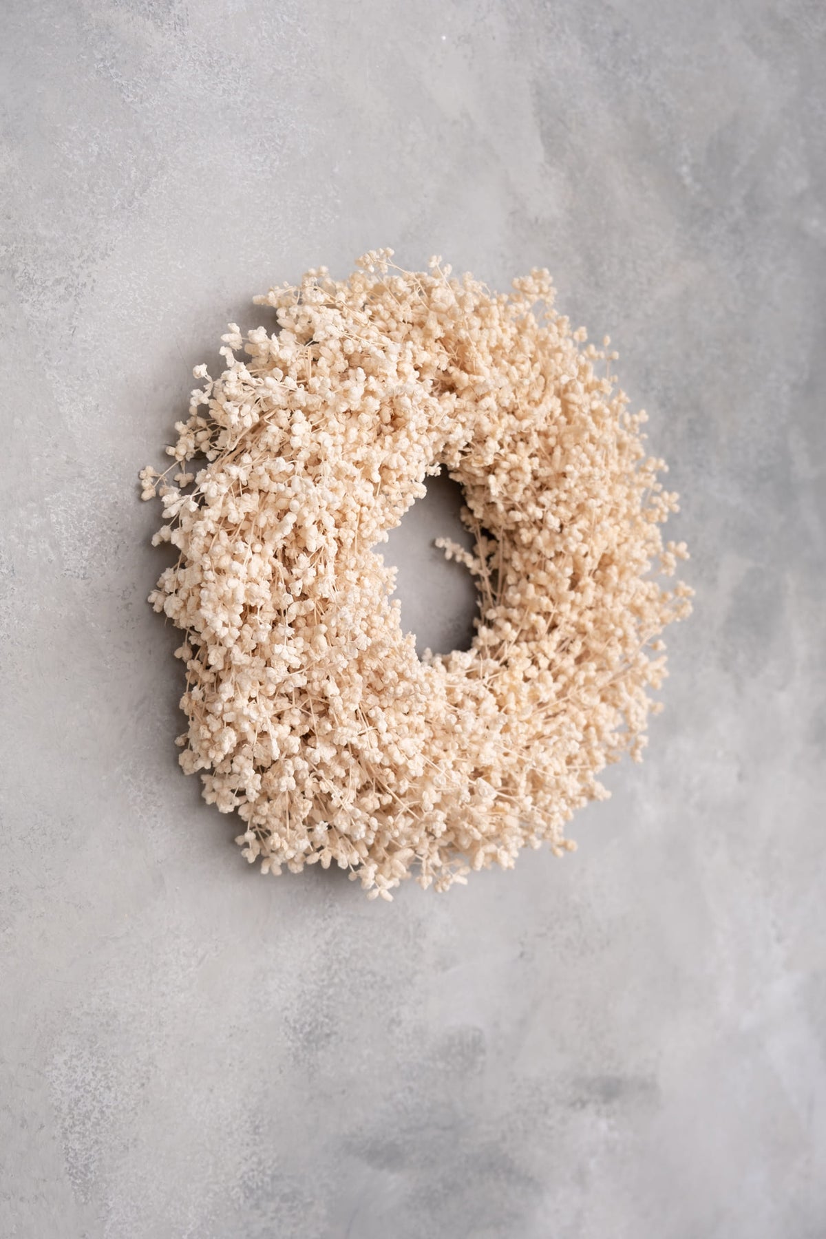 Oregano wreath · Cream