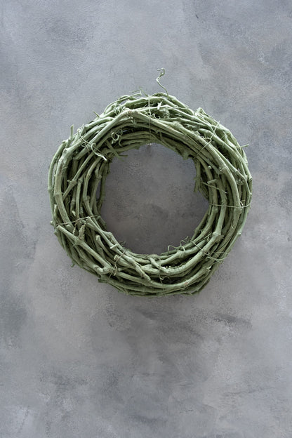 Grapevine wreath · Green