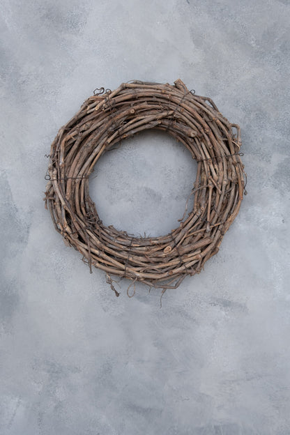 Grapevine wreath · Natural