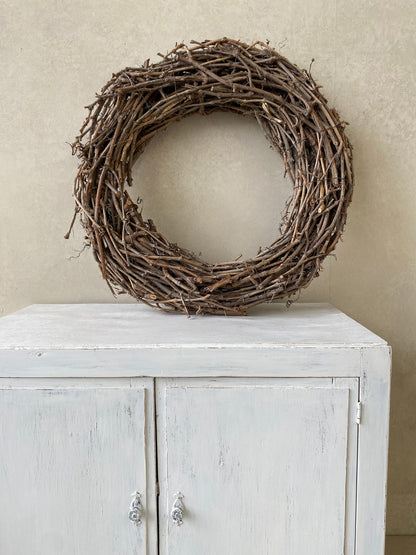 Grapevine wreath · Natural