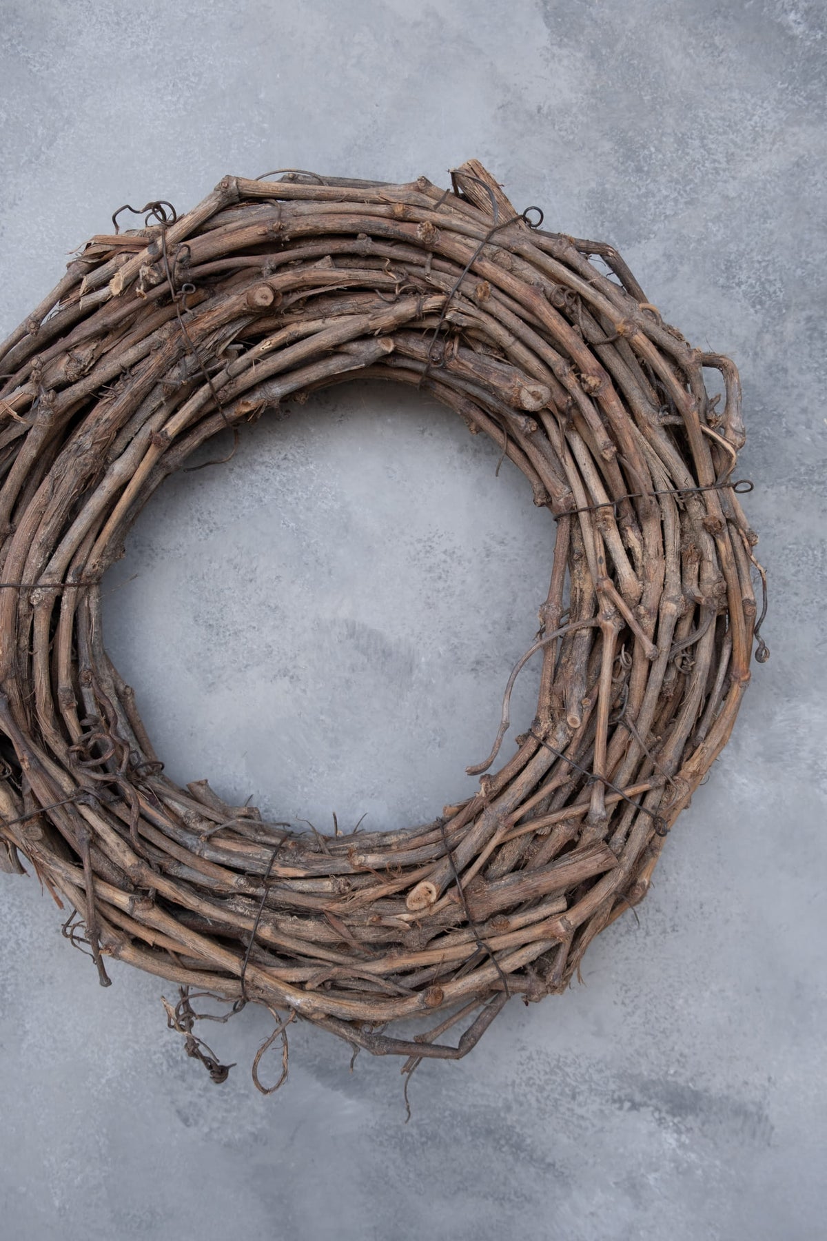 Grapevine wreath · Natural