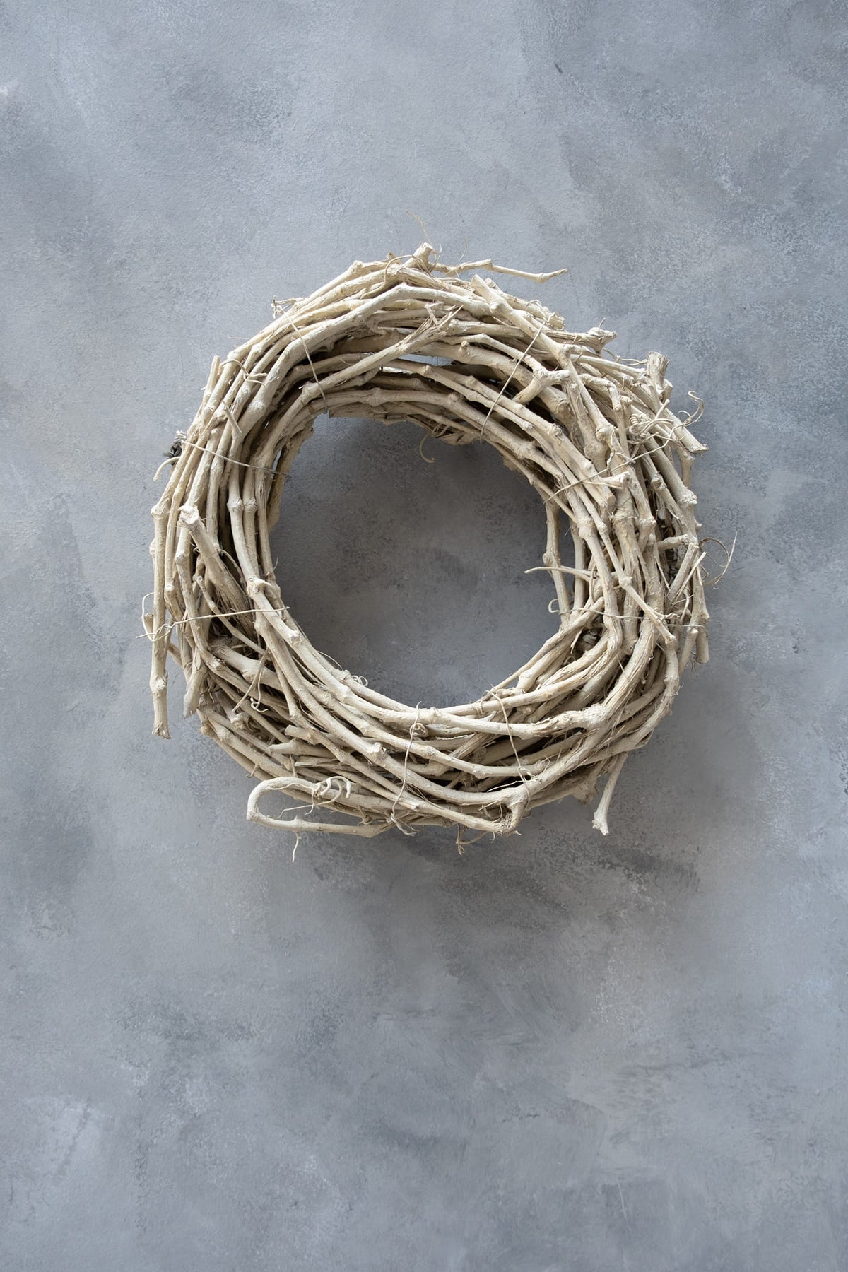 Grapevine wreath · Beige