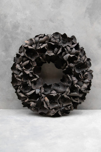 Palm cup wreath · Black
