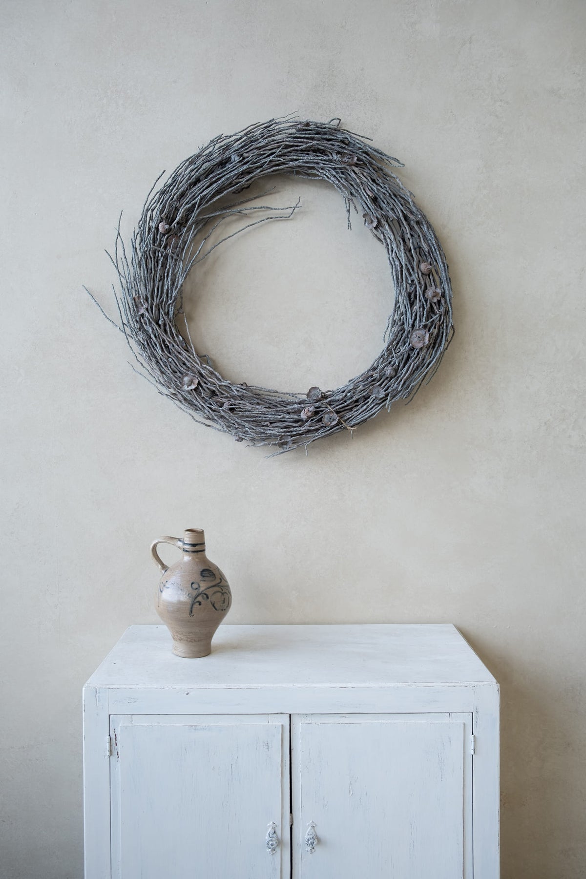 Coco branch wreath · Grey mist