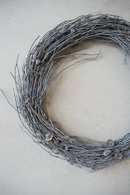 Coco branch wreath · Grey mist