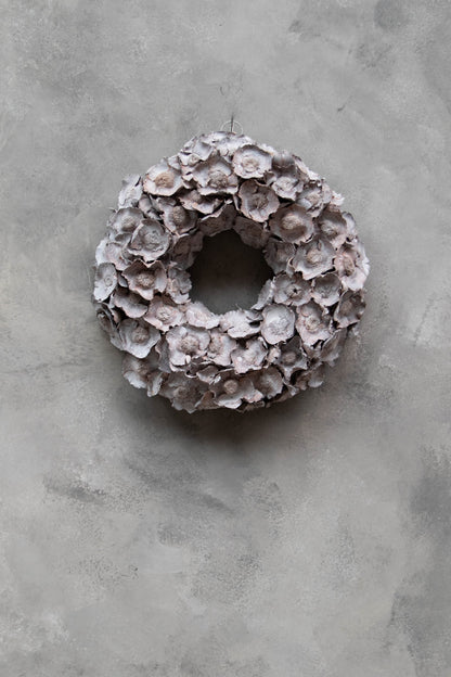 Coco flower wreath · Grey mist