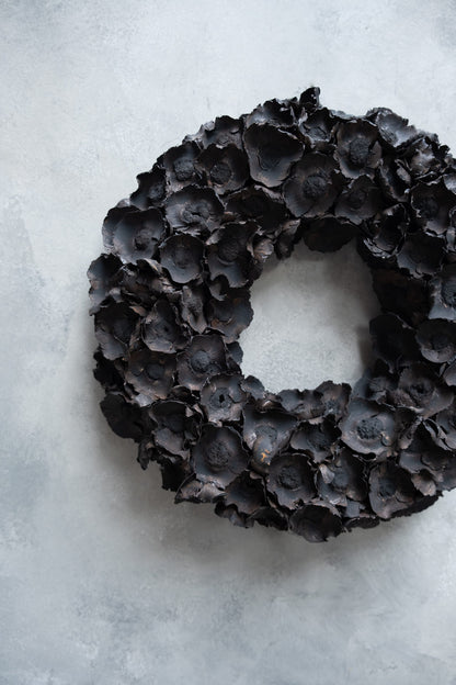 Coco flower wreath · Black