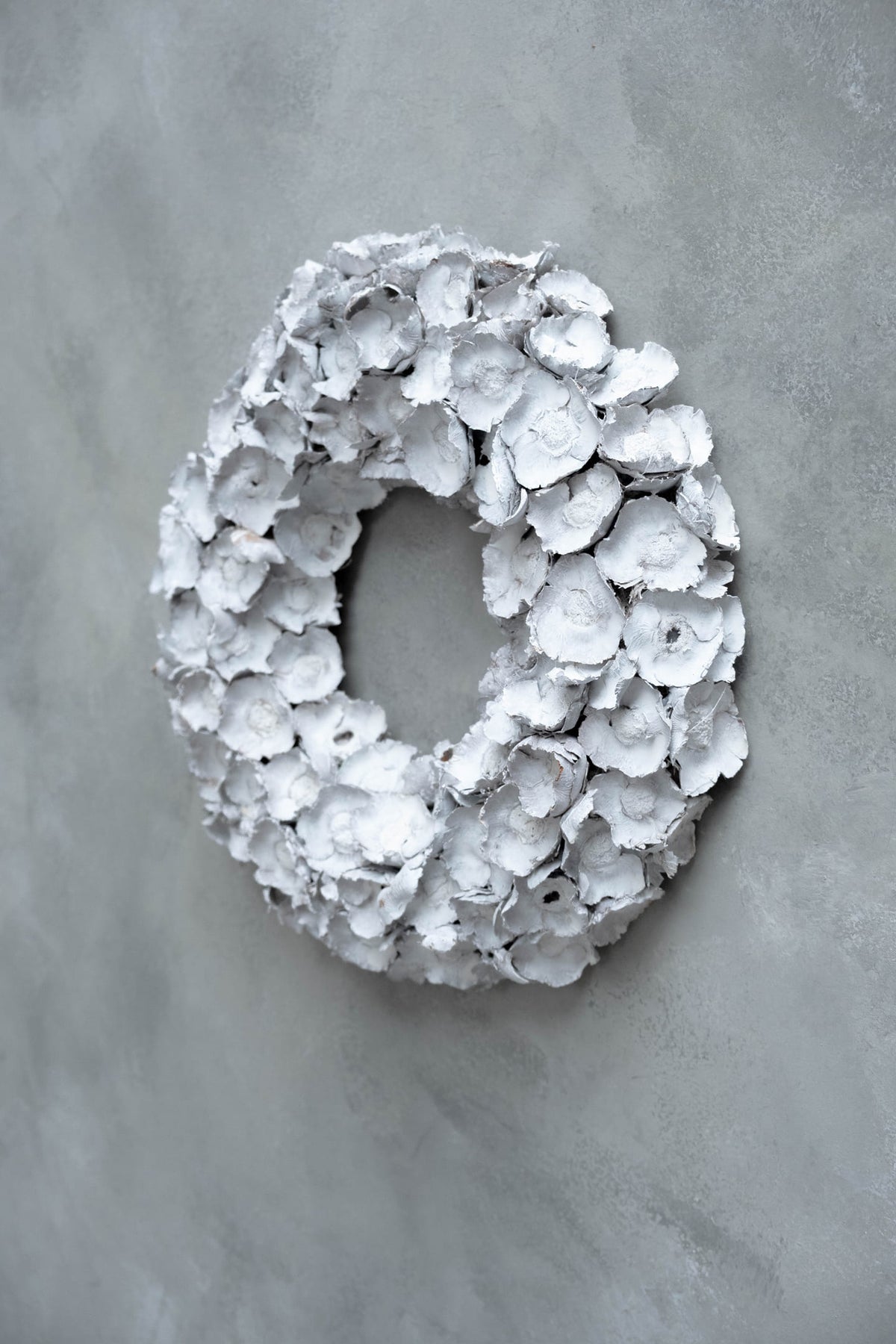 Coco flower wreath · White