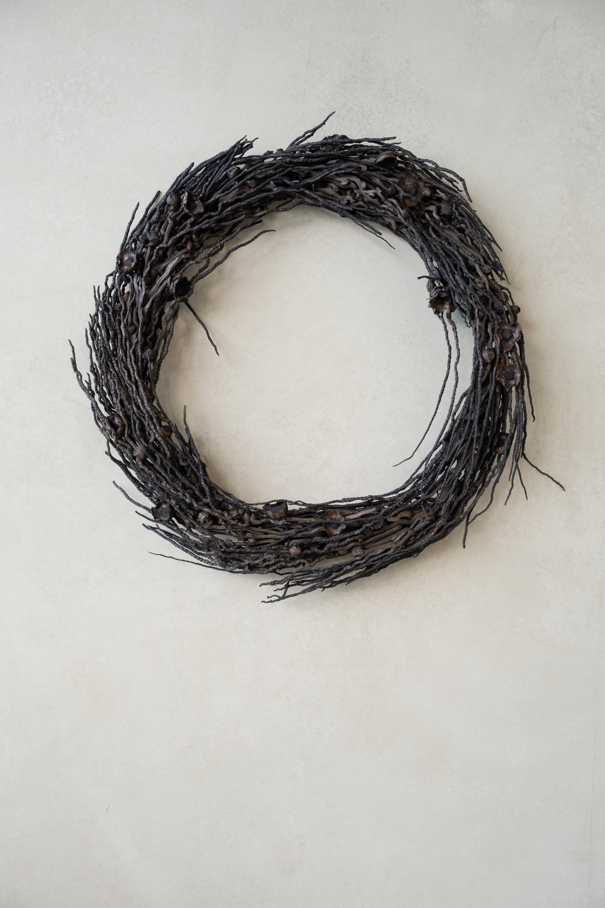 Coco branch wreath · Black